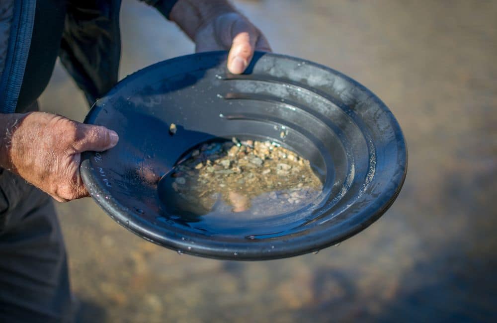 Find the Perfect Gold Mining Pan for Your Prospecting Needs