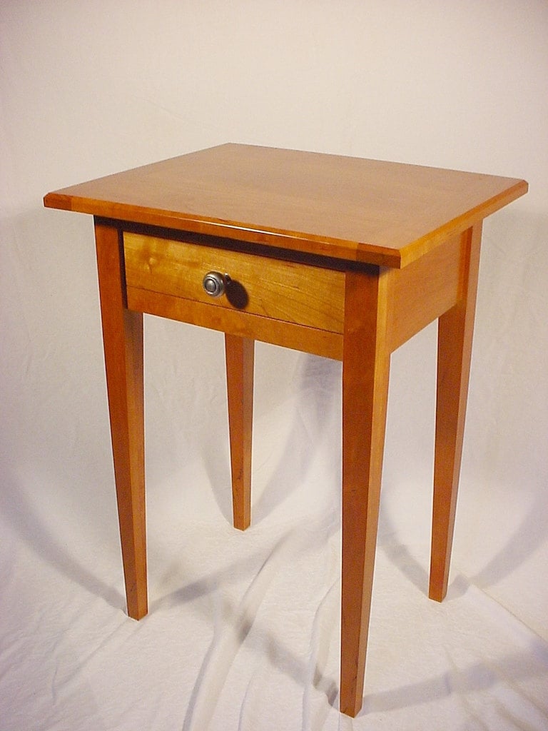 Shaker End Tables： Stylish and Functional Options for Your Home