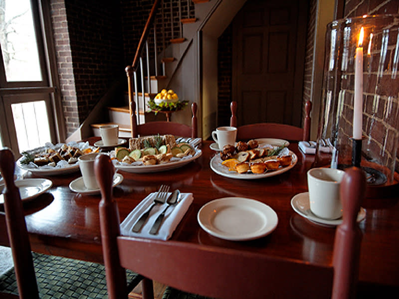 Discover Authentic Kentucky Dining at the Trustees Table in Shaker Village