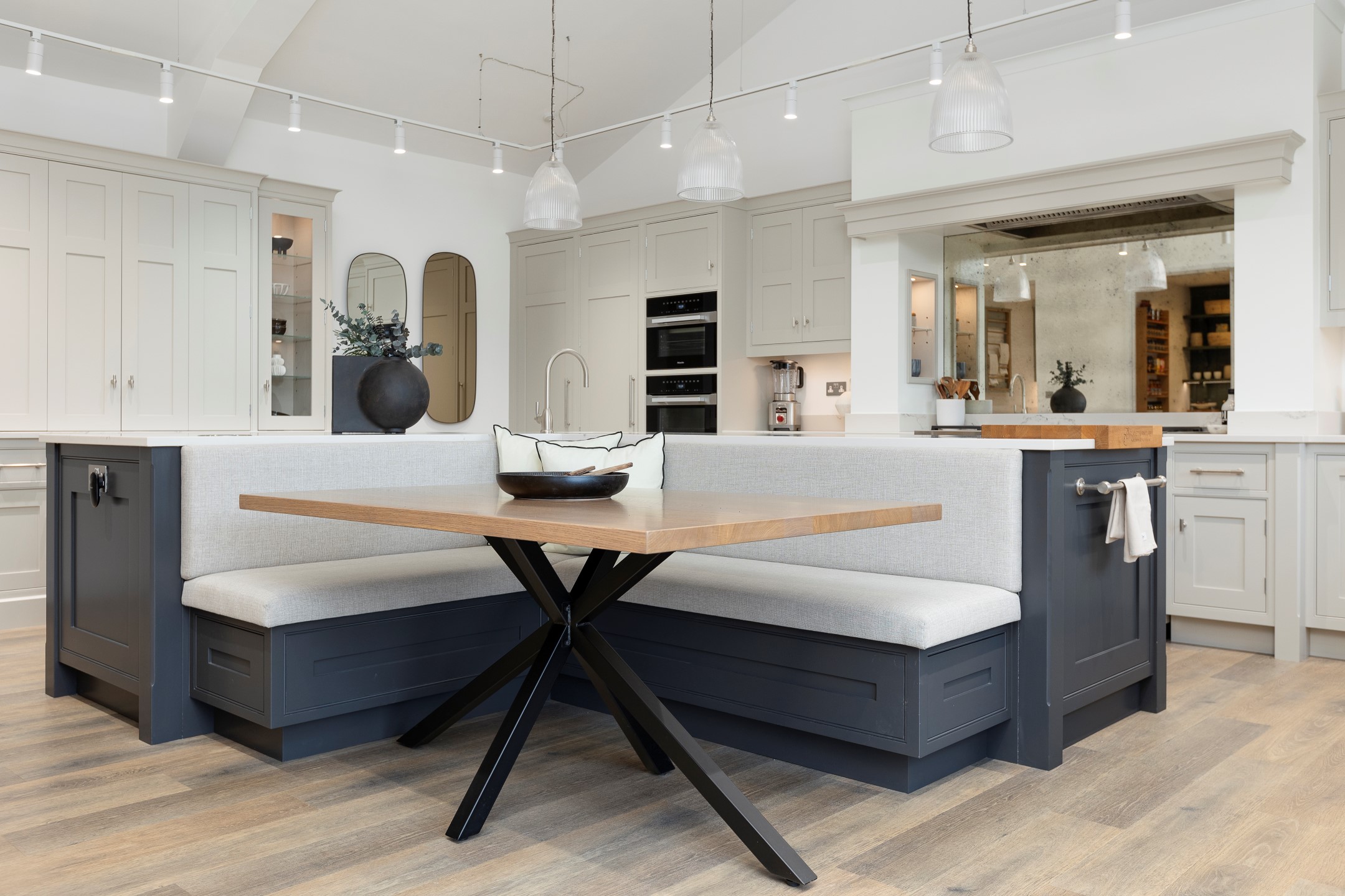 Discover the Perfect Shaker Style Kitchen Table for Your Space