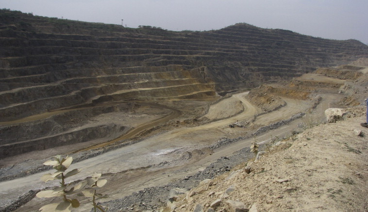 Understanding Opencast Mines: Definition, Processes, and Applications