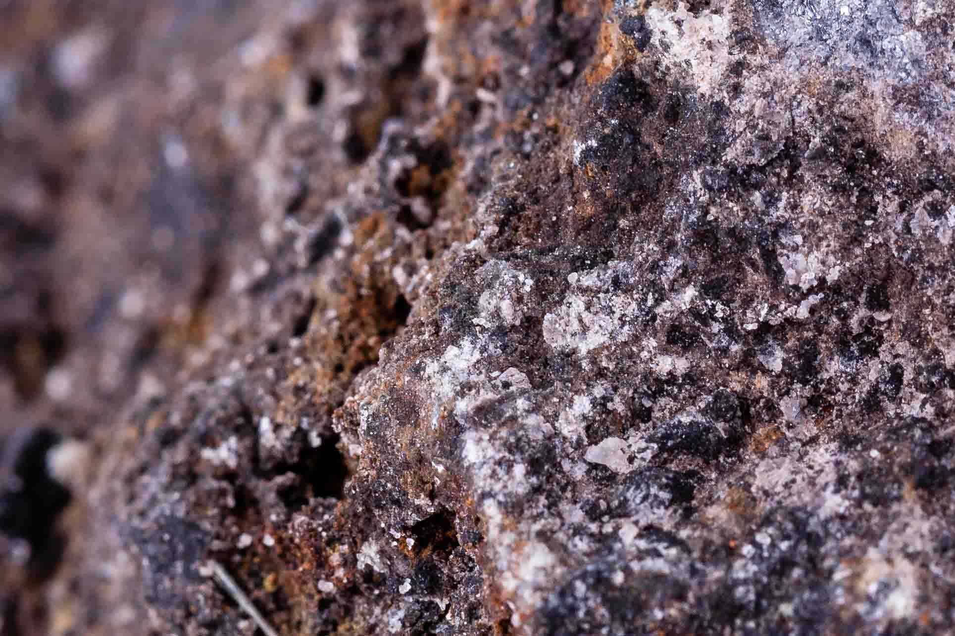 Understanding Ilmenite: The Essential Titanium-Iron Oxide Mineral