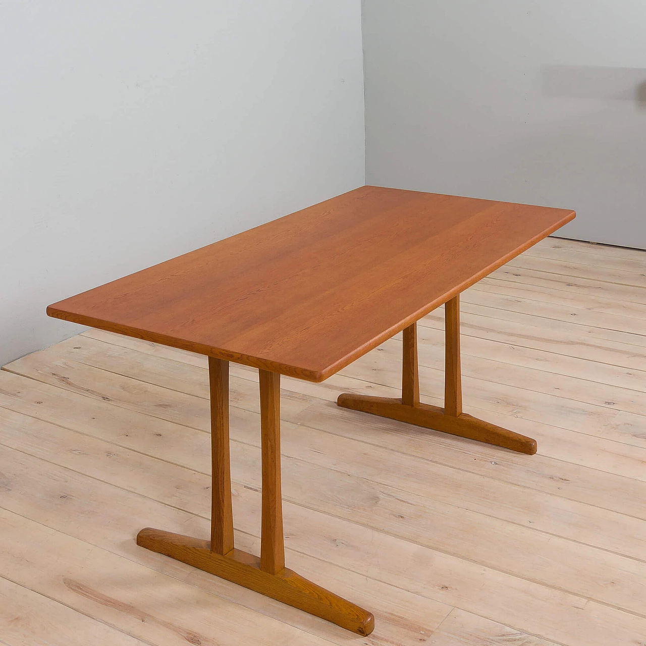 Enhance Your Home with a Classic Mogensen Shaker Table in Solid Oak